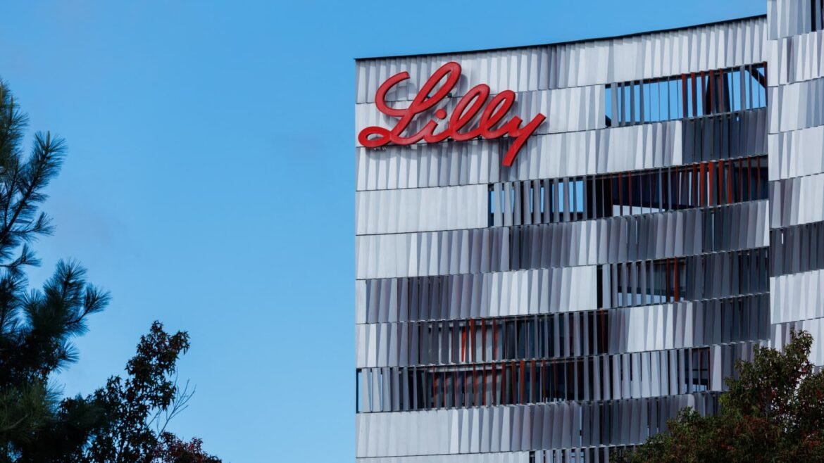 Eli Lilly reduz preços em dinheiro dos frascos do medicamento Zepbound para perda de peso.