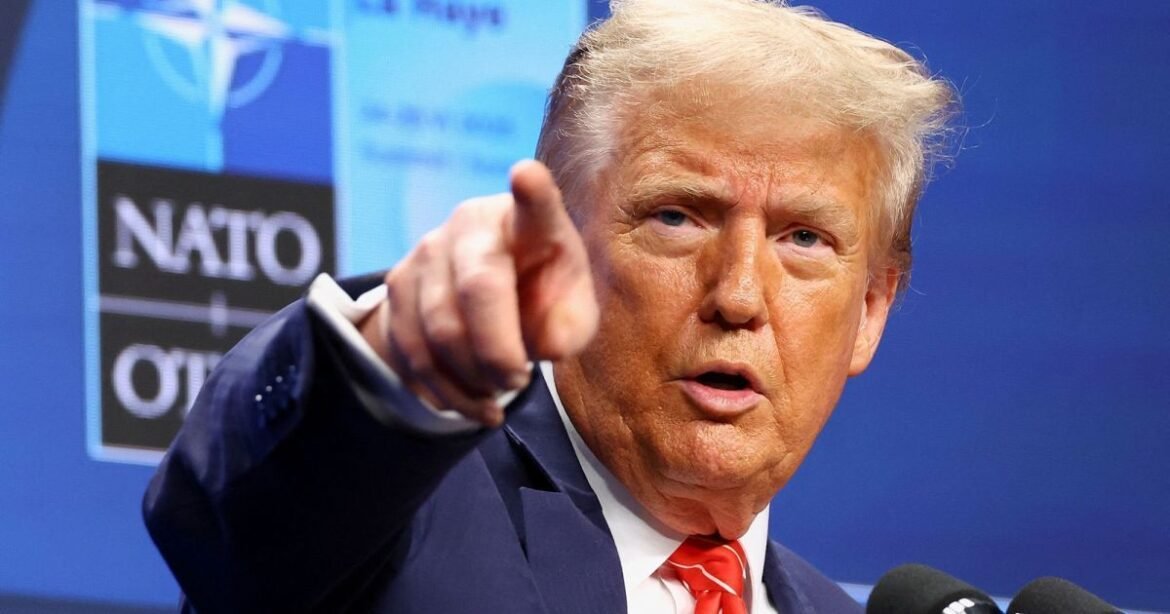 Especialista afirma que tarifas de Trump impactaram o mercado acionário dos EUA