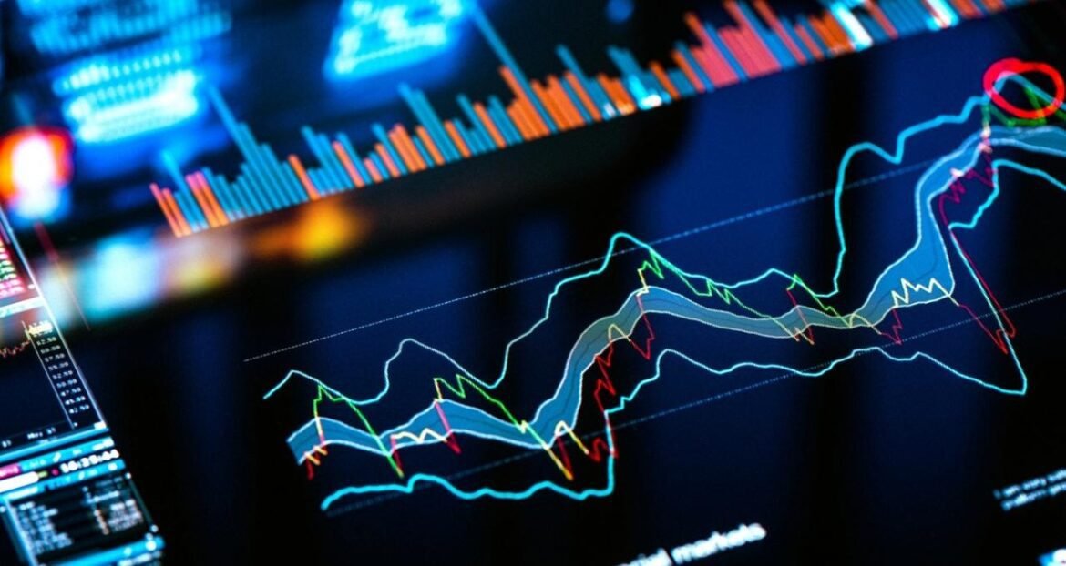 Ibovespa Futuro Avança, Mas Investidores Mantêm Cautela; Dólar Futuro Estável