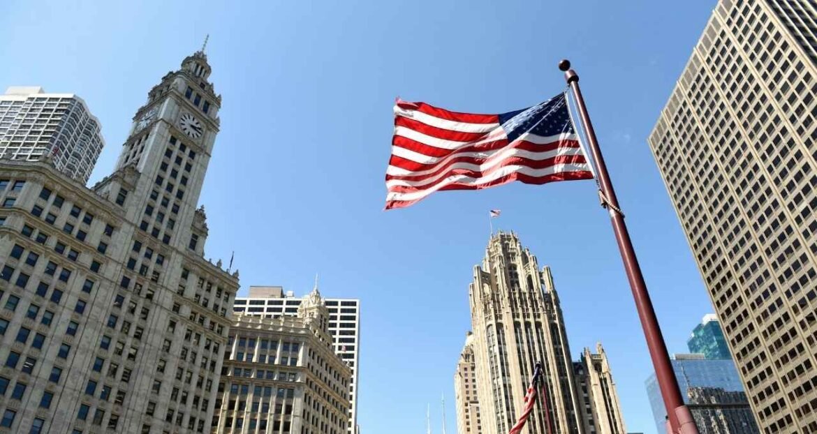 Inflação dos EUA registra alta de 0,2% em novembro, atingindo 2,7% em um ano.