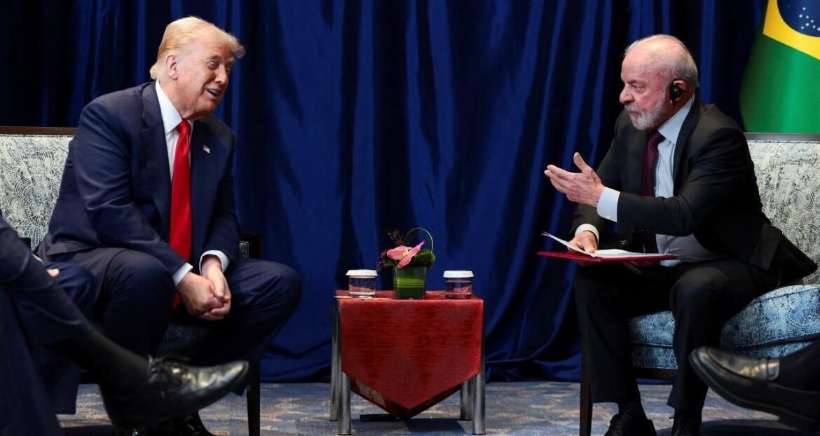 Lula solicita a Trump a remoção da tarifa adicional de 40% sobre outros produtos em nova conversa.