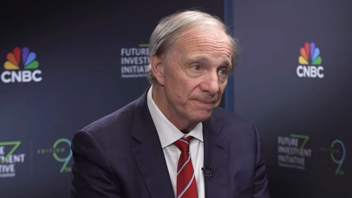 Ray Dalio apoia contas de Trump para crianças em parceria com a Dell