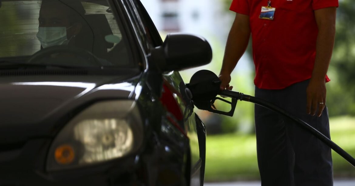 Ticket Log: Etanol registra alta de 2,25% e gasolina aumenta 0,16% em dezembro