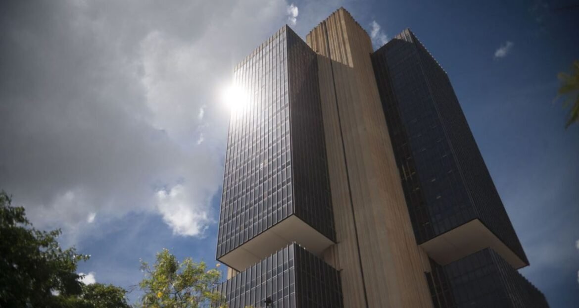 UBS BB indica 3 ações para aproveitar oportunidades com decisões do Banco Central