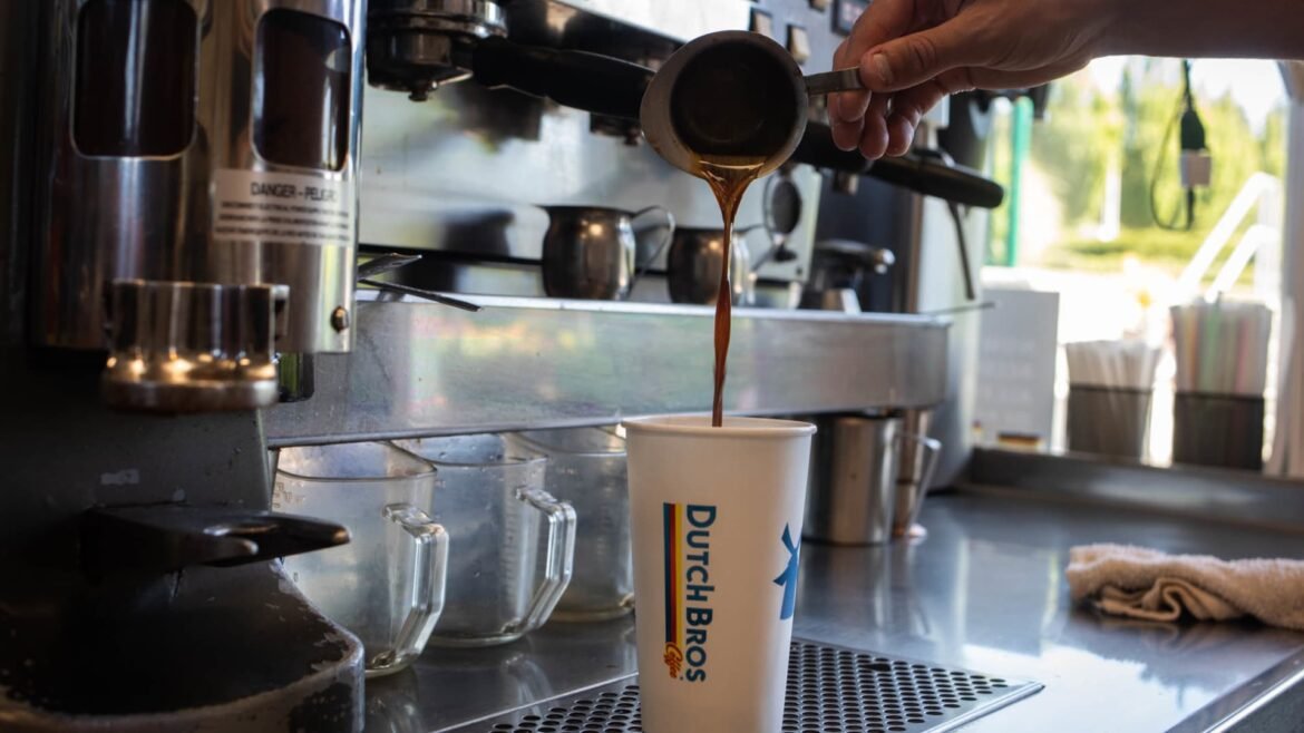 A força da marca Dutch Bros prepara o terreno para o crescimento da cadeia de cafés, afirma Citi.