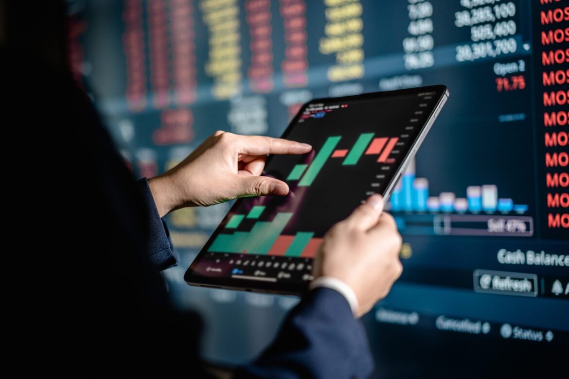 A partir desta segunda (19), participe de evento online e gratuito que revela estratégia de trader com potencial para crescimento de até 60.000%.