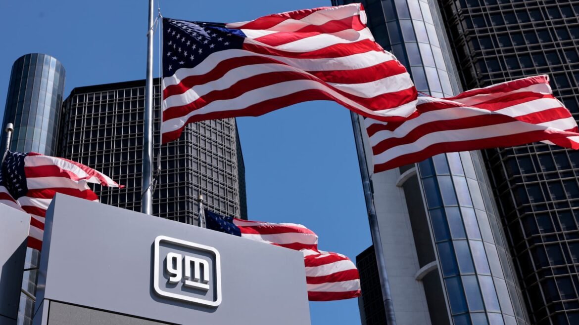 Ações com as maiores movimentações após o fechamento: GM, INTC e TLRY