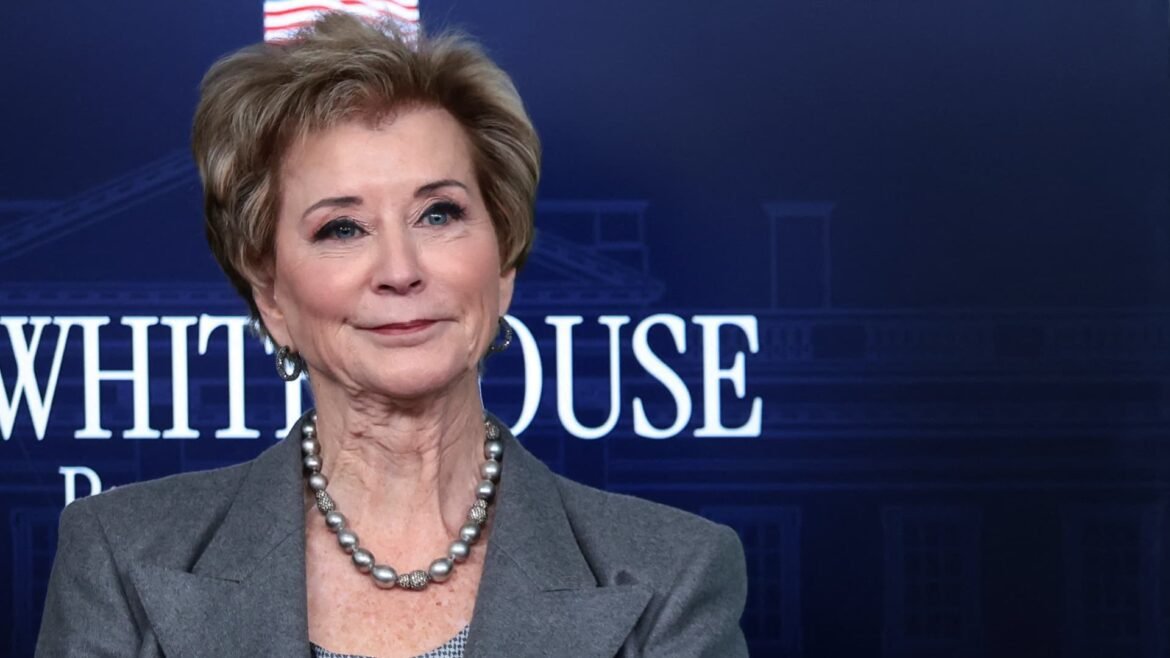 Departamento de Educação adia cobranças de empréstimos estudantis inadimplentes