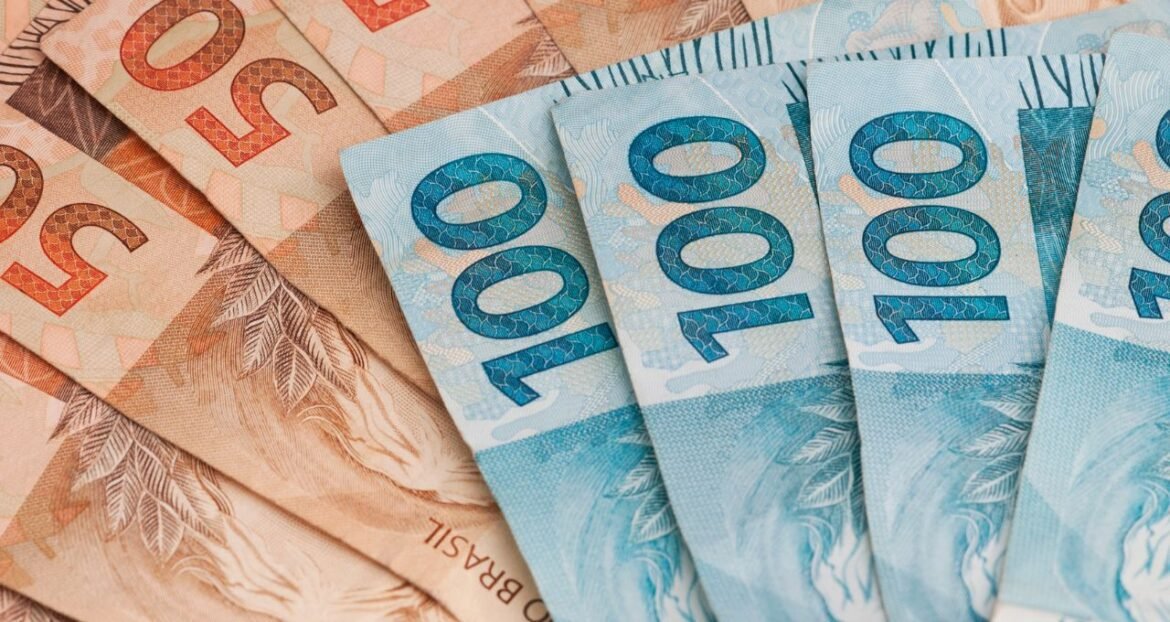 Dívida pública federal sobe 18% em 2025, alcançando R$ 8,6 trilhões, e pode chegar a R$ 10,3 trilhões em 2026.