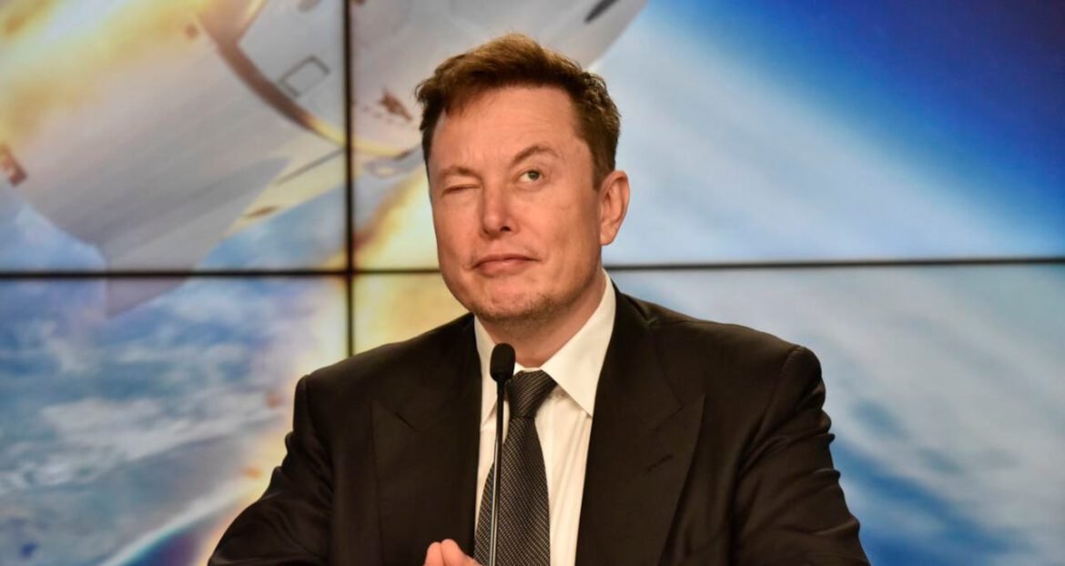 Elon Musk se aproxima da marca de US$ 800 bilhões.