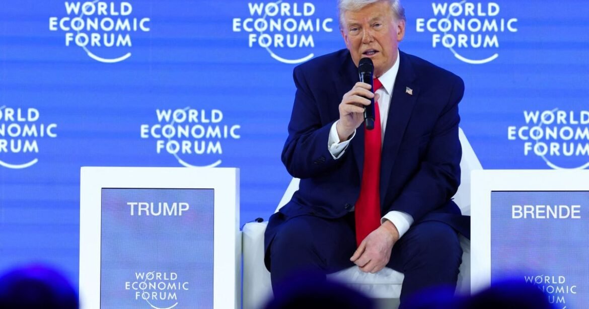 França refuta as afirmações de Trump sobre os custos dos medicamentos.