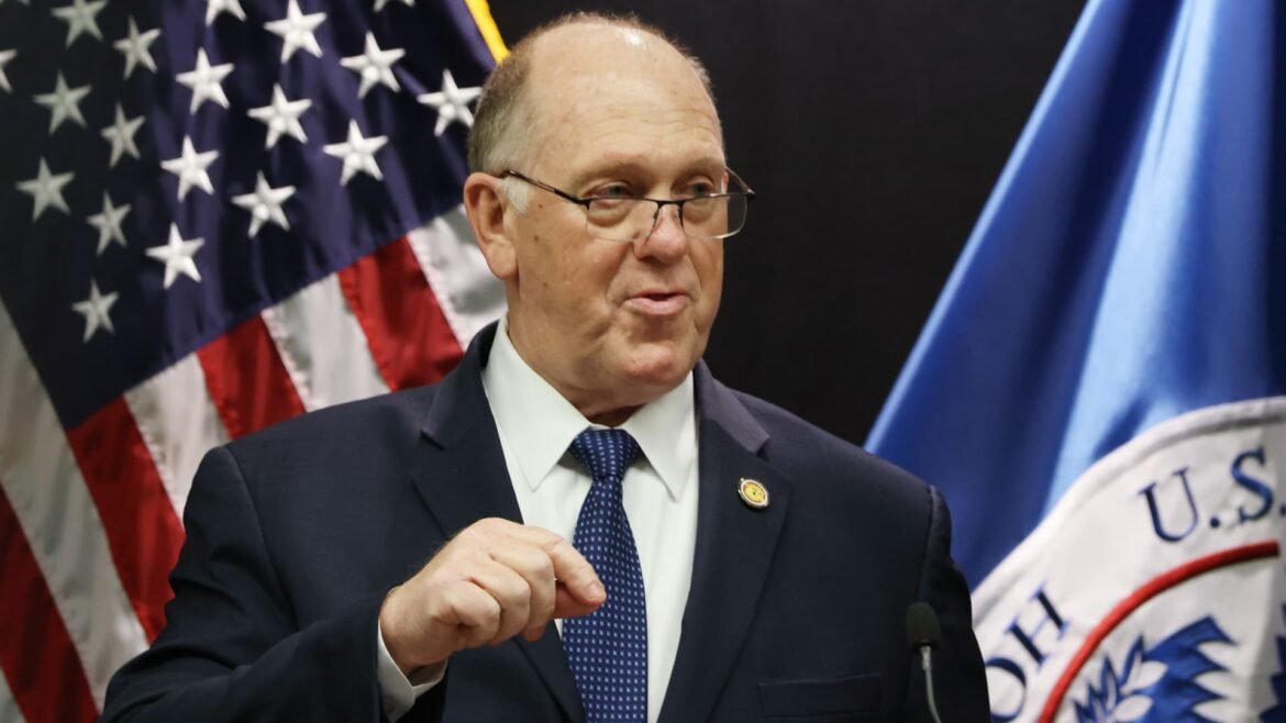 ICE e CBP elaboram plano de redução de operações em Minnesota