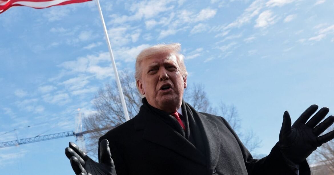 Kevin Warsh aguarda a confirmação do Senado para assumir a liderança do Fed