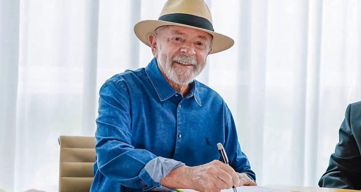 Lula nomeia Wellington César, advogado-geral da Petrobras, como novo ministro da Justiça.