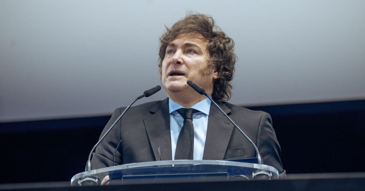 Milei em Davos: Oscilação do câmbio dentro da banda é livre.