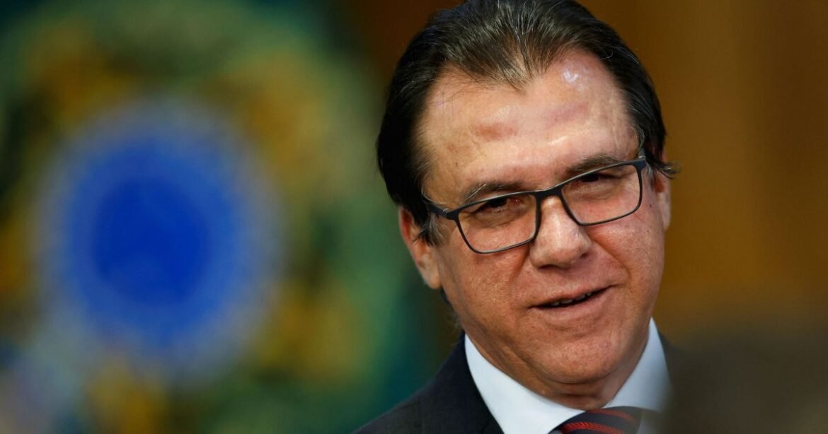 Ministro do Trabalho confirma viabilidade de aprovar o fim da 6x1 em ano eleitoral