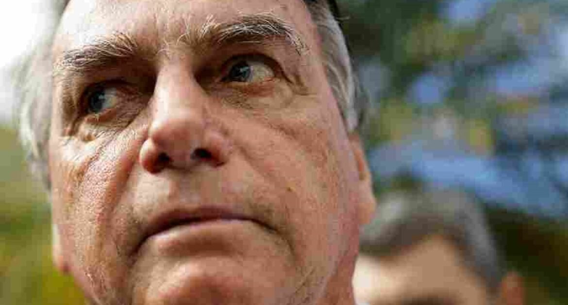 Moraes ordena que Bolsonaro seja transferido para a sala do Estado-Maior do Batalhão da PM na Papuda.