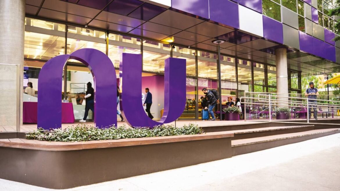 Nubank se torna patrocinador da Mercedes na Fórmula 1