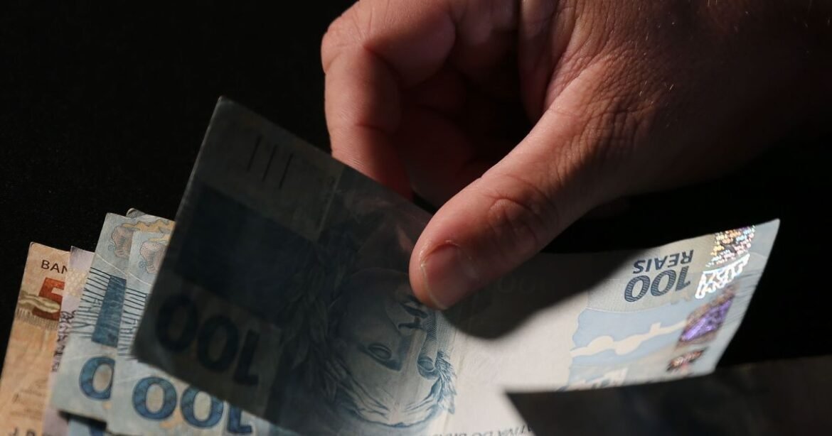 O que acontece com os fundos de investimento após a liquidação da Reag? Descubra agora!