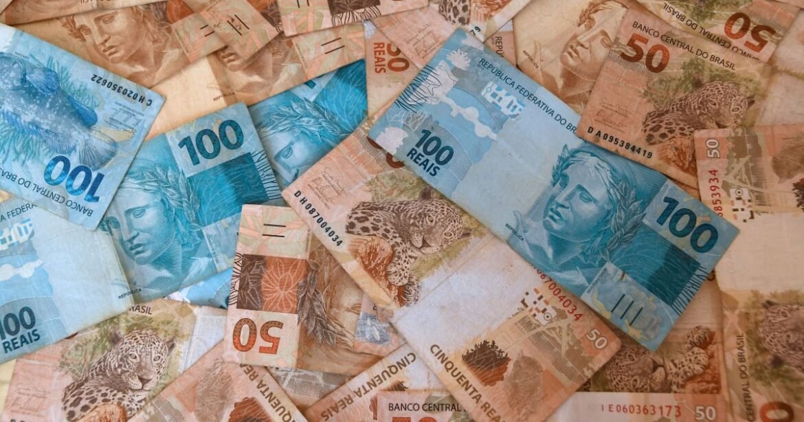 Tesouro projeta superávit de 0,1% do PIB para garantir a estabilidade da dívida