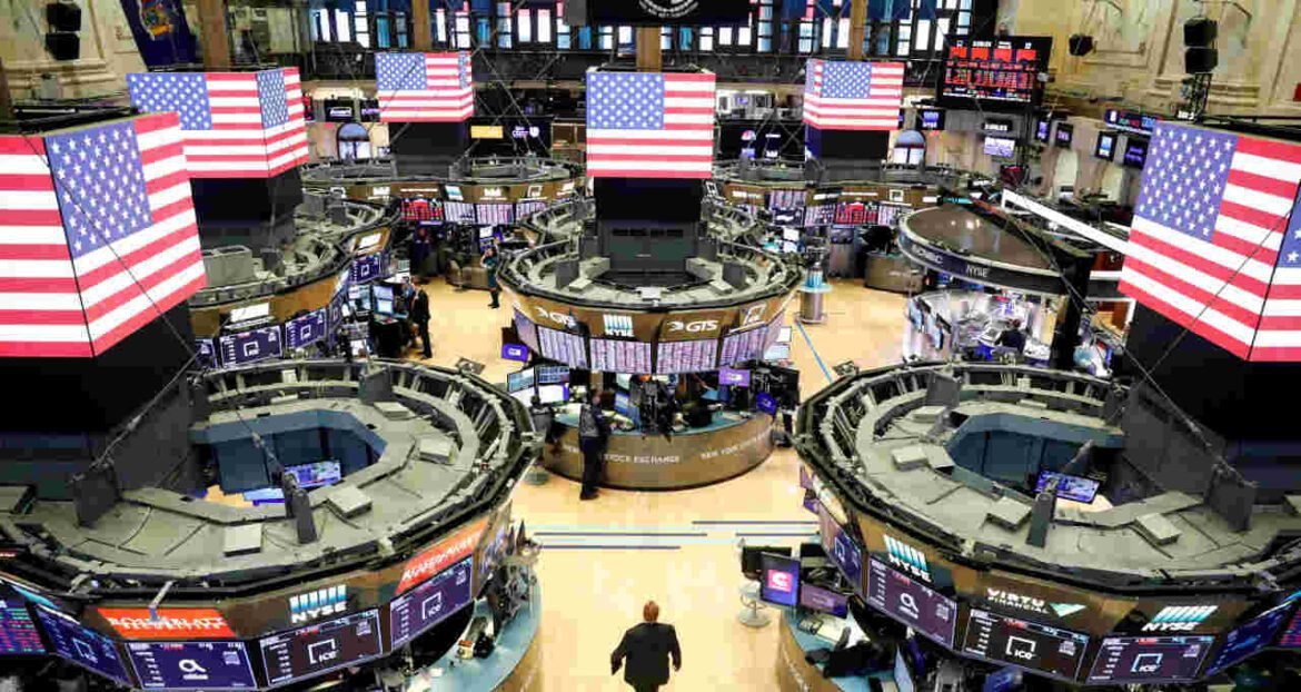 Wall Street cai após Trump indicar Warsh para o Fed