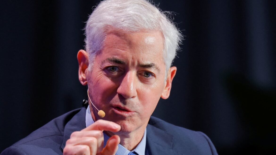 Bill Ackman revela participação na Meta e afirma que ela tem uma 'avaliação profundamente desvalorizada'