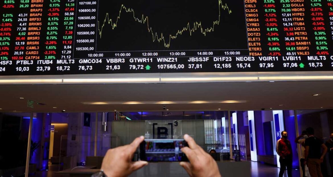 Compre Porto Seguro (PSSA3) e venda União Pet (AUAU3) para lucrar até 1,54% nesta quinta-feira (5), conforme análise da Ágora.