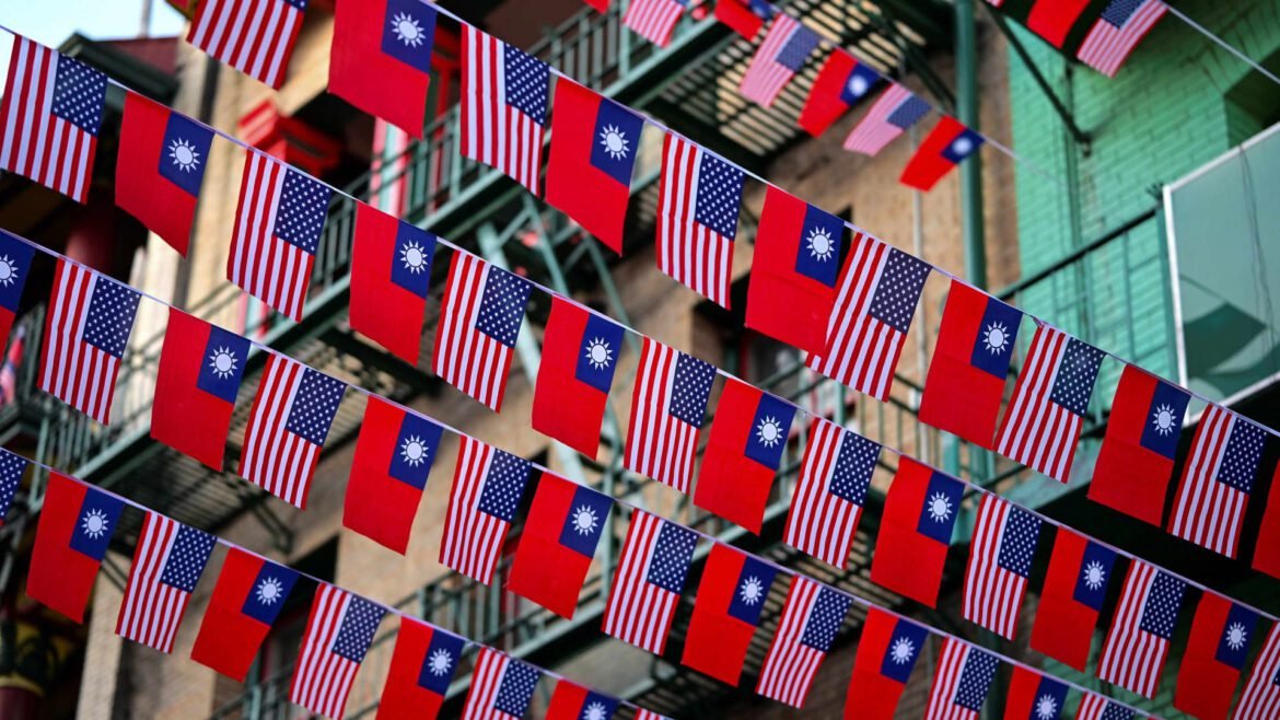 EUA assinam acordo comercial com Taiwan, reduzindo tarifas para 15%