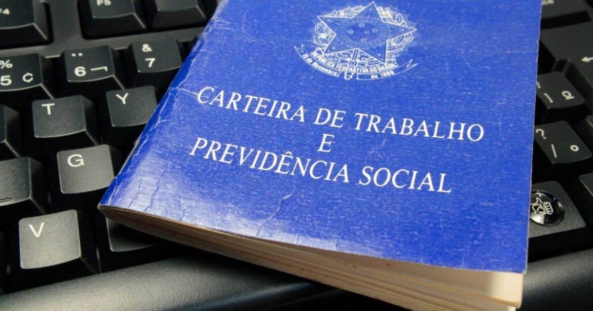 Estudo aponta que a redução obrigatória da escala 6x1 pode causar inflação e desemprego.
