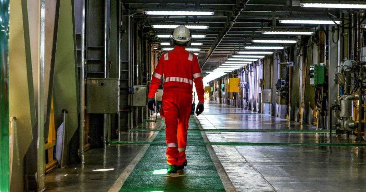 Ministérios autorizam leilão de setores do pré-sal sob regime de partilha.