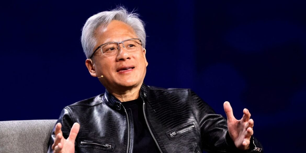 O Medo de Wall Street com a Disrupção Acelerada por IA é "Ilógico", Afirma CEO da Nvidia