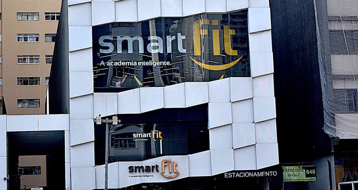 Perspectiva de Médio e Longo Prazo para a Smart Fit (SMFT3) é 'muito positiva', afirmam sócios do Patria após desinvestimento.
