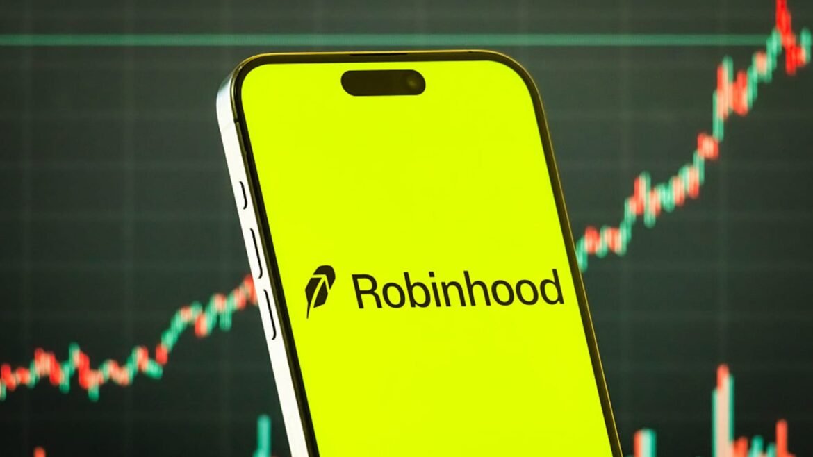 Robinhood despenca após queda nas receitas e incertezas no mercado de criptomoedas; analistas recomendam comprar na baixa.