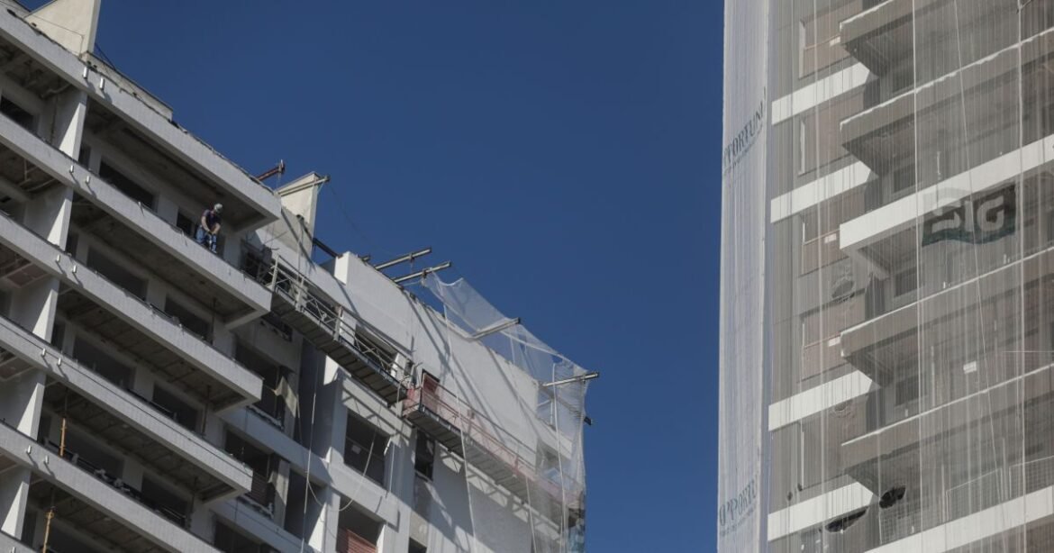 Setor imobiliário de SP antecipa atrasos nas obras e aumento de "bicos" com o fim da 6x1.