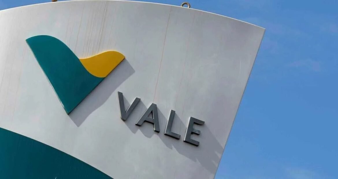 Vale (VALE3) informa que 3 ações judiciais sobre extravasamentos em MG somam R$ 2 bilhões.