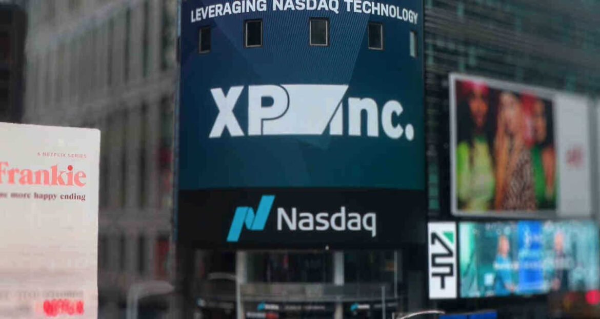 XP registra lucro de R$ 1,33 bilhão no 4T25, aumento de 10% em relação ao ano anterior.