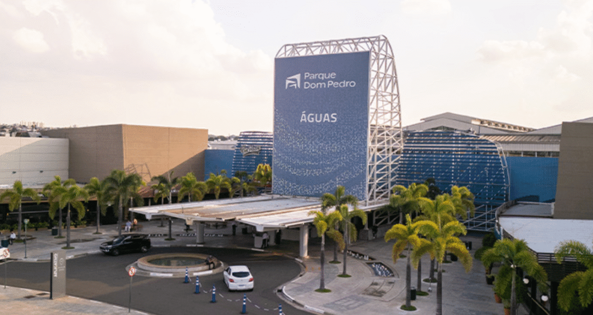 Allos (ALOS3) registra crescimento de 62% no lucro do 4T25, totalizando R$ 252 milhões.
