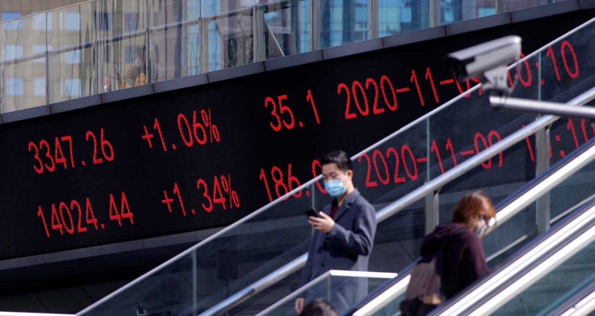 Bolsas da Ásia encerram o dia em queda, com fortes perdas em Tóquio e Seul, impulsionadas pela alta do petróleo.