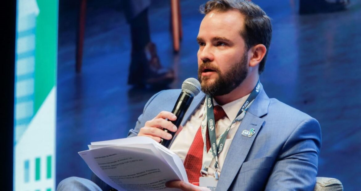 Governo sugere auxílios a Estados para diesel e considera redução de impostos sobre biodiesel.