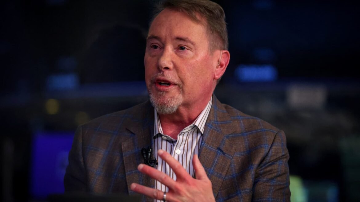 Jeffrey Gundlach alerta: mercado estagnado e riscos no crédito privado.