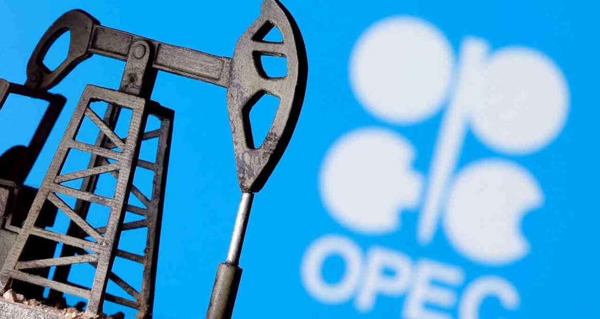 Opep+ estabelece leve aumento na produção de petróleo, apesar de tensões com o Irã.