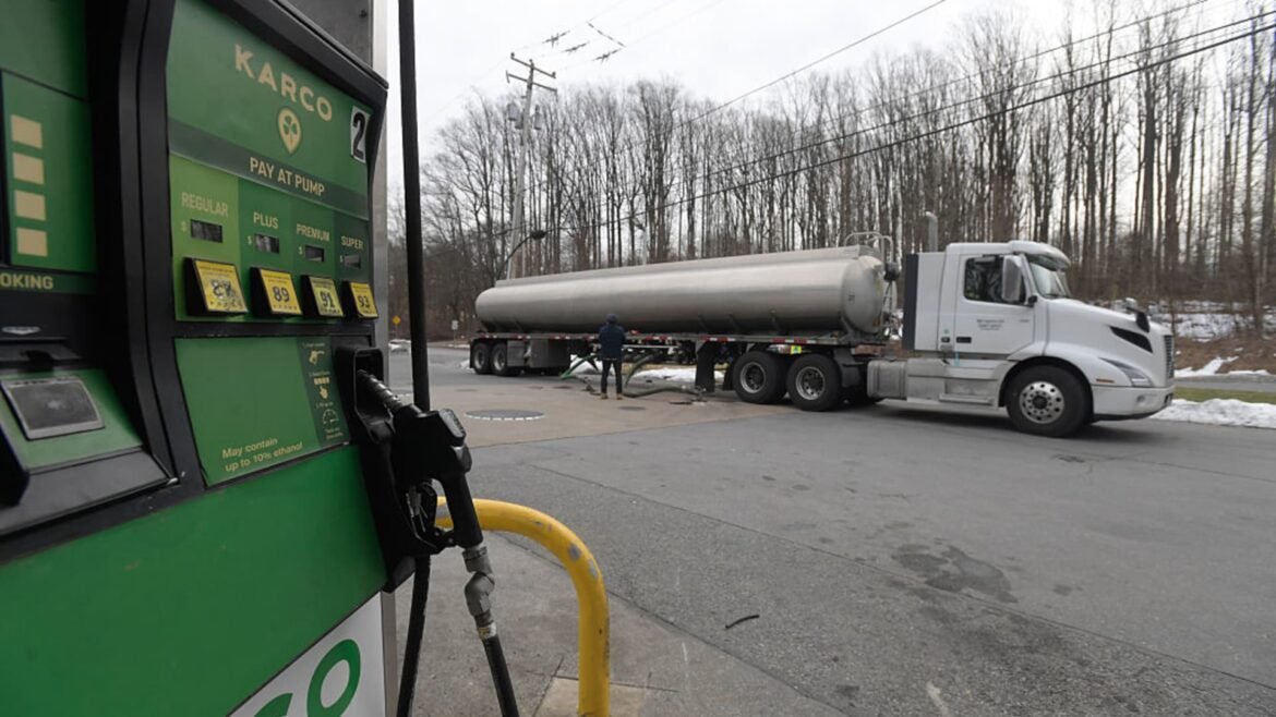 Qual será o impacto da guerra no Irã nos preços do petróleo e do gás? Confira os possíveis cenários.