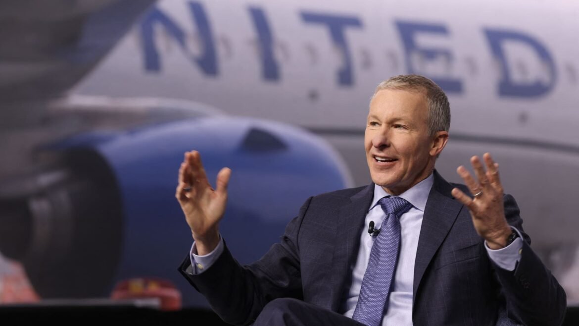 Ações em maior movimentação ao meio-dia: AGPU, ASTS, UAL, GEV.