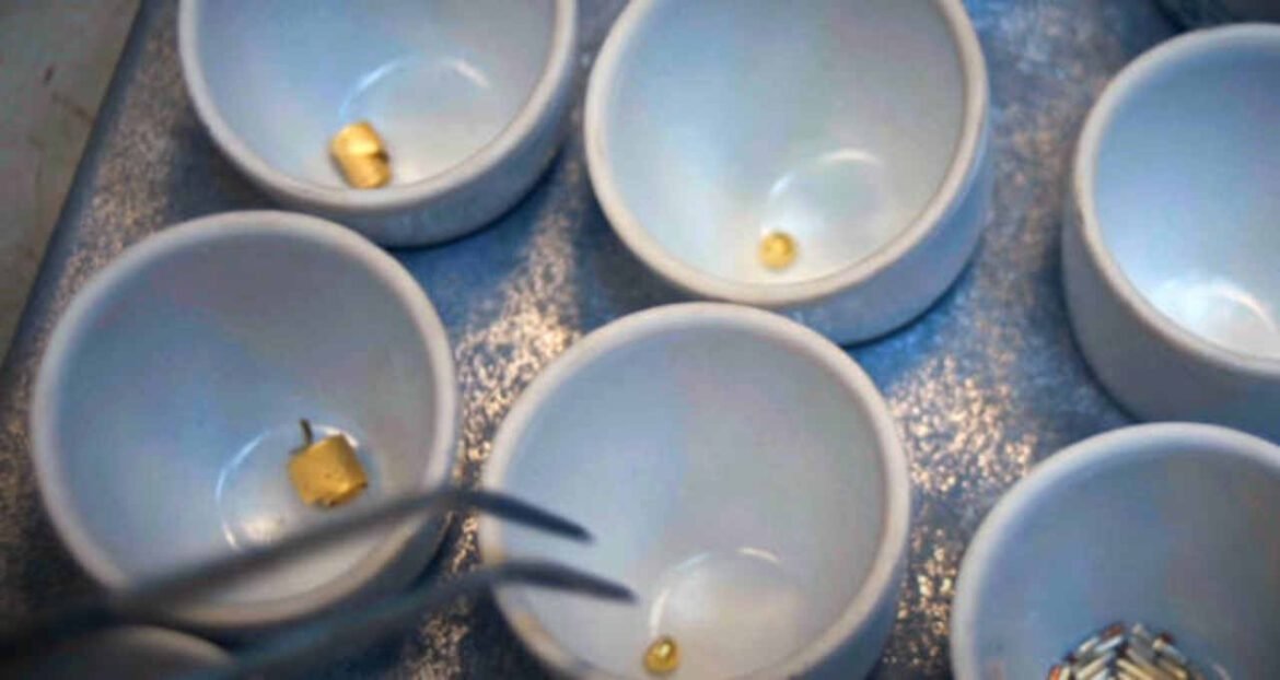 Aura Minerals (AURA33) alcança produção histórica de 82.137 onças no 1T26; descubra os detalhes.