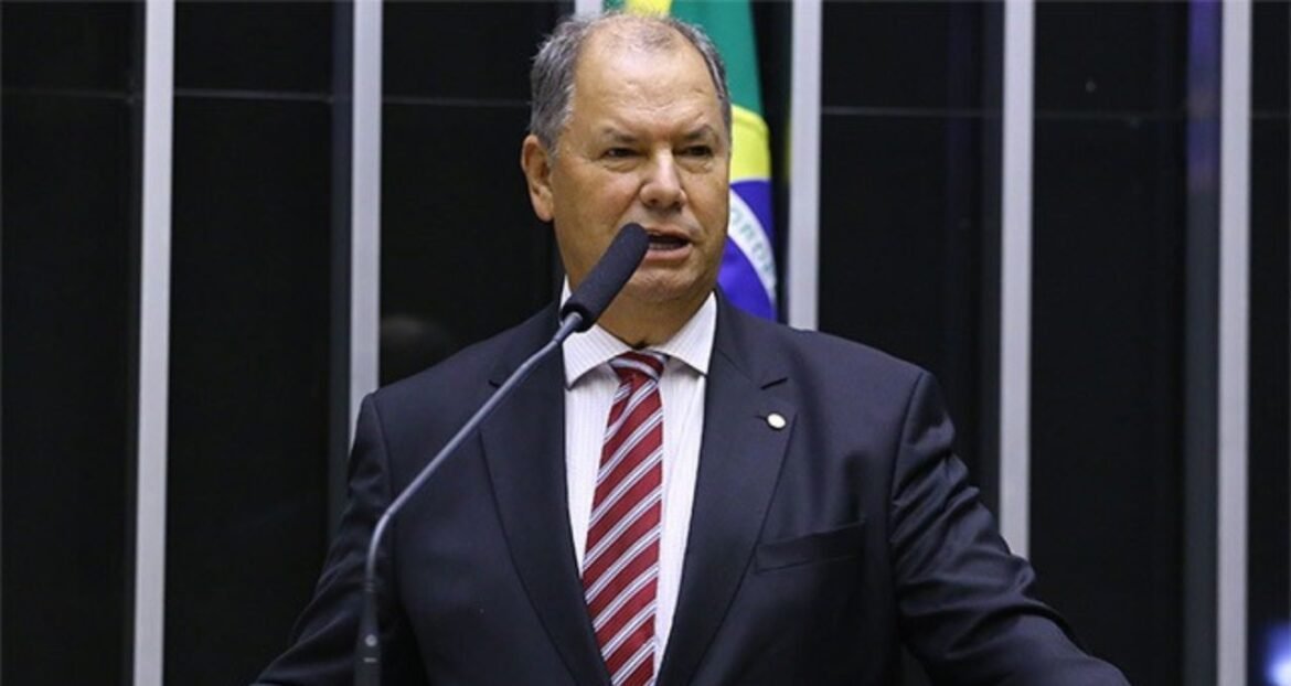 Câmara aprova aumento de multa para combustível adulterado e descumprimento de metas do RenovaBio