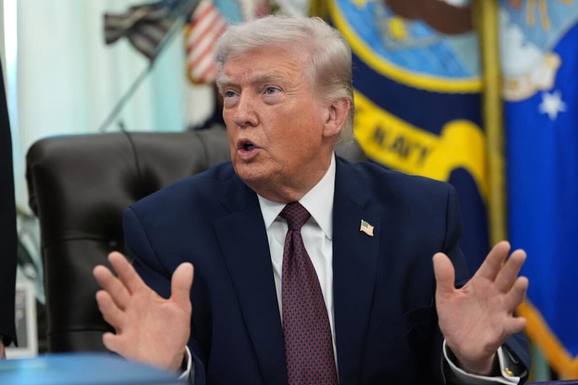 Dow, S&P 500 e Nasdaq caem após Trump afirmar que guerra com Irã ainda não acabou