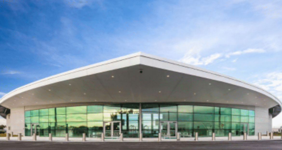 JHSF (JHSF3) adquire ativo de aviação executiva em Miami e expande sua presença global.