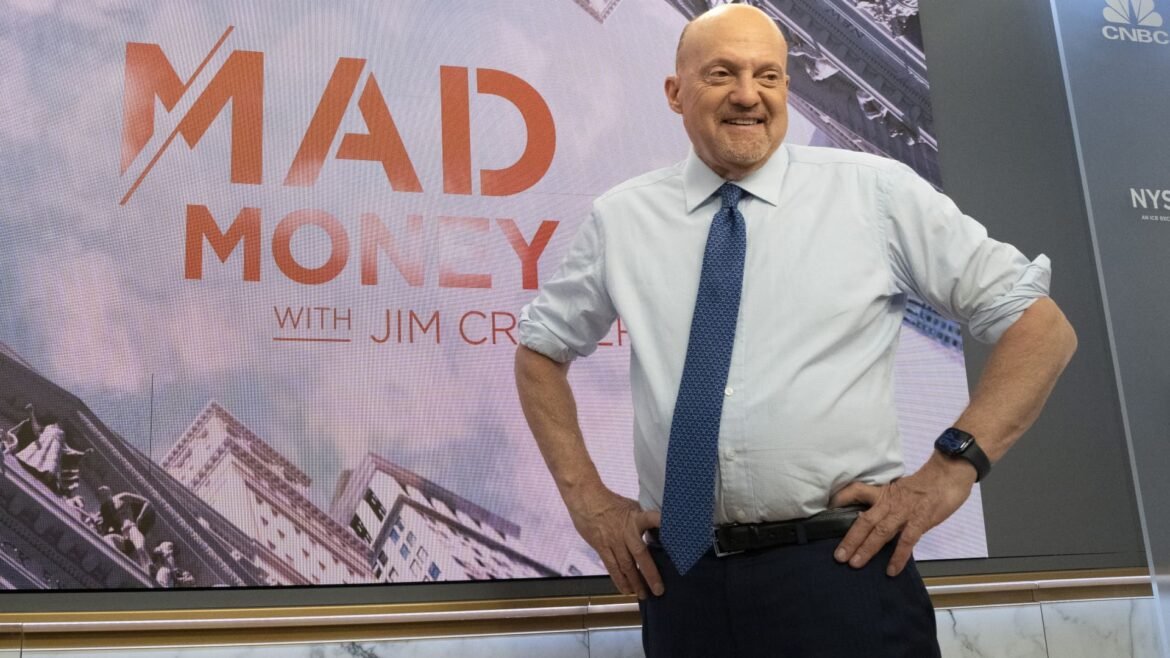 Jim Cramer afirma que a alta do mercado revela quais ações valem a pena comprar.