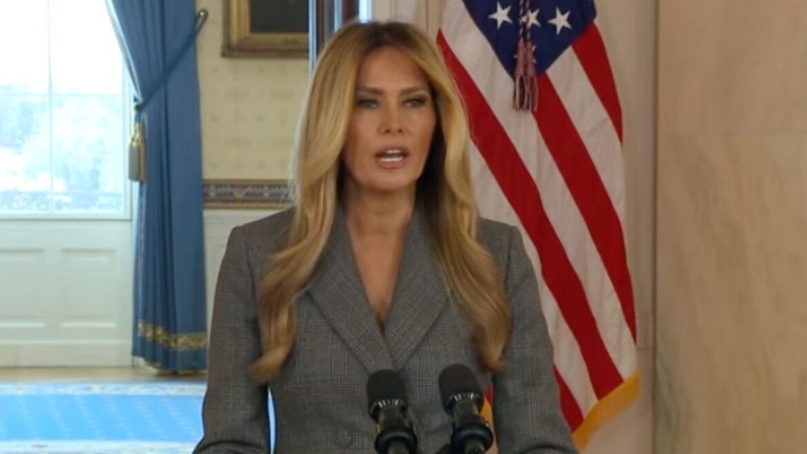 Melania Trump refuta alegações sobre sua relação com Jeffrey Epstein