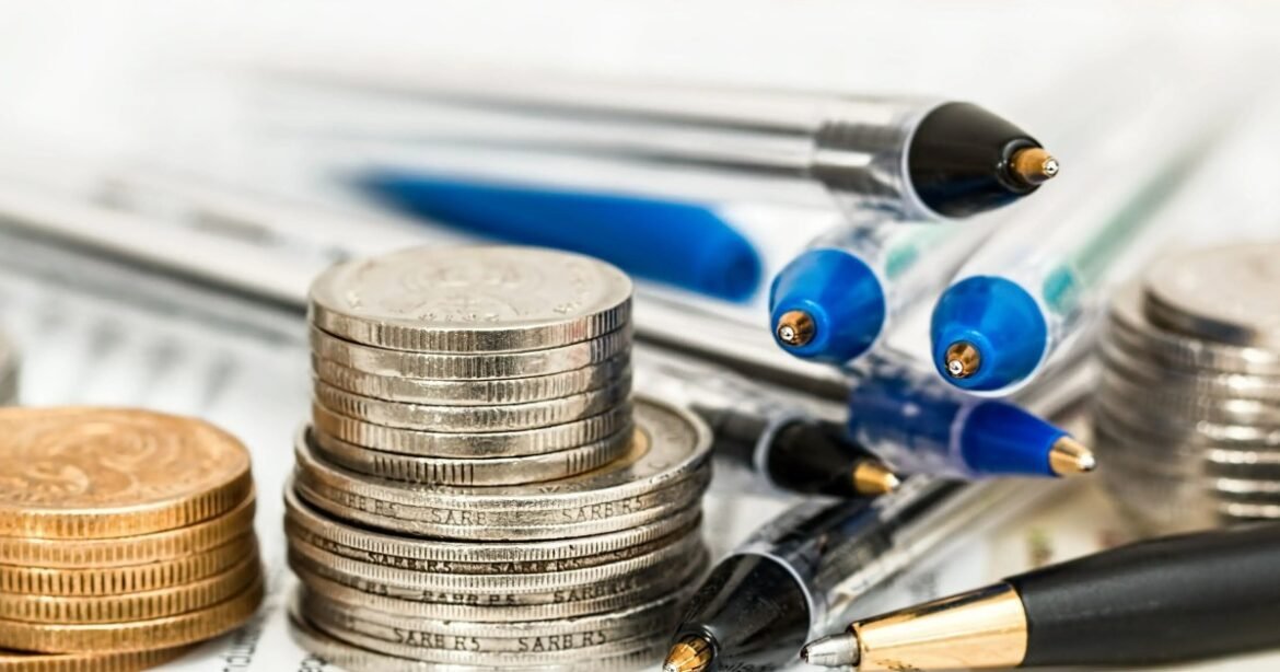 Penalidades por descumprimento tributário começam em 2027; saiba mais.